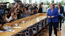 Angela Merkelov v modrm blejzru