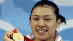Cchao Lej se svoji zlatou medailí z Pekingu, kterou bude muset nejspíe vrátit.