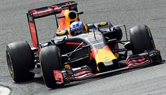 Závodník Red Bullu Daniel Ricciardo na GP Belgie.