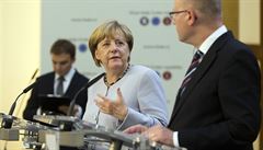 Nmecká kancléka Angela Merkelová a premiér Bohuslav Sobotka na tiskové...