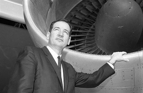 Americk konstruktr Joe Sutter, otec dopravnho letadla Boeing 747.
