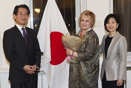 V prosinci roku 2010 dostala Vra áslavská na japonské ambasád ád...