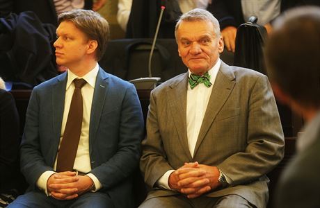 Bohuslav Svoboda a Tom Hudeek u soudu.