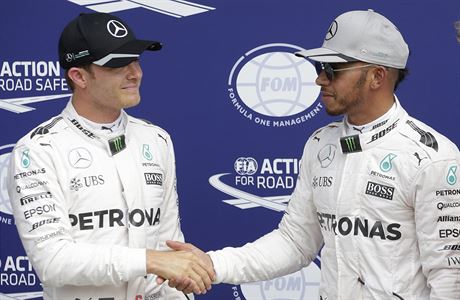 Nico Rosberg a Lewis Hamilton po kvalifikaci na Velkou cenu Itlie