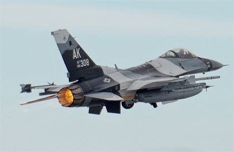 Sthaka F-16 Fighting Falcon.