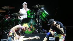 RECENZE: Red Hot Chili Peppers odehráli svůj nejlepší pražský koncert