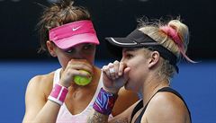 Česká jízda US Open pokračuje: Šafářová s Mattekovou-Sandsovou jsou ve finále čtyřhry