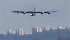 Pílet strategického bombardéru B-52, který pistál na letiti v Ostrav...