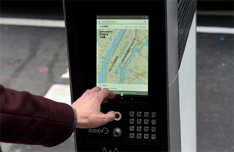 Wi-fi kiosky nahradily v New Yorku telefonní budky.