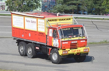 Automobil Tatra 815 6x6 VE Ostrý-II, jeden z prvních dakarských speciál, se...