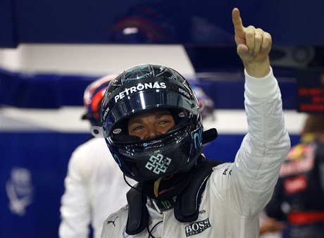 Nico Rosberg zvítzil v kvalifikaci na Velkou cenu Singapuru