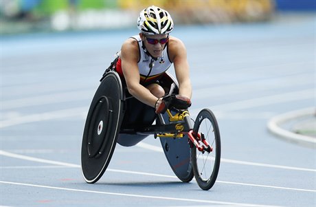 Marieke Vervoortová vybojovala v jízd na vozíku na trati 400 metr stíbrnou...
