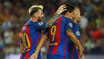 Barcelona ukázala drtivou sílu v útoku. Messi dal hattrick, Suárez góly dva....