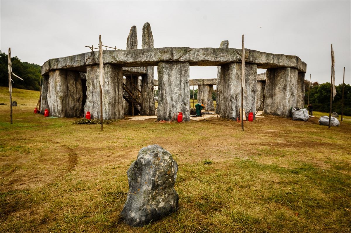 Kopie Stonehenge v �esku. Spole�nost Film United ve spolupráci s barrandovskými...