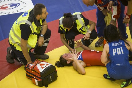 Wrestlingová show v obchodním centru Arkády Pankrác a zápas Lenky...