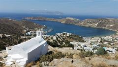 Ale Kyklady nejsou zdaleka jen Santorini, o pomyslné prvenství se stále...