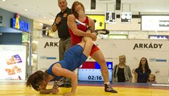 Wrestlingová show v obchodním centru Arkády Pankrác, Adéla Hanzlíková a...