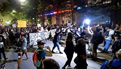 V americkém Charlotte se opt protestovalo proti policejnímu násilí vi...