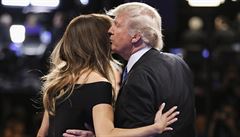 Donald Trump se svou manelkou Melanií Trumpovou.