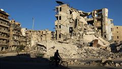 Syrsk armda zahjila v Aleppu protitok proti povstalcm