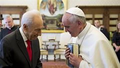 Soukromé setkání papee Frantika s nkdejím izraelským prezidentem imonem...