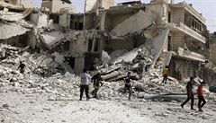 Neidentifikovan vojensk letouny intenzivn bombardovaly povstaleck sti Aleppa