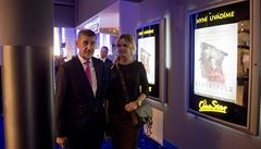 Ministr financí Andrej Babi s partnerkou Monikou na svátení premiée filmu...