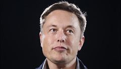 Musk promluvil o Tesle budoucnosti: elektrické autobusy, SUV i náklaďáky