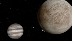 Z povrchu měsíce Europa zřejmě tryskají obrovské vodní gejzíry. NASA z nich chce získat vzorek