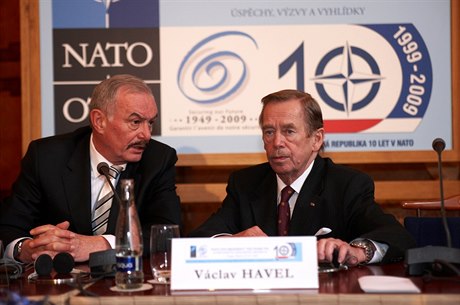 Václav Havel a Přemysl Sobotka.