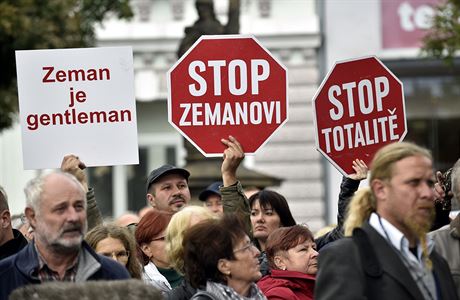 Prezident Milo Zeman se v rámci své cesty po Zlínském kraji seel 6. íjna s...