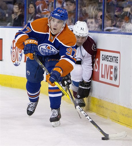 Kanadský hokejista Connor McDavid.