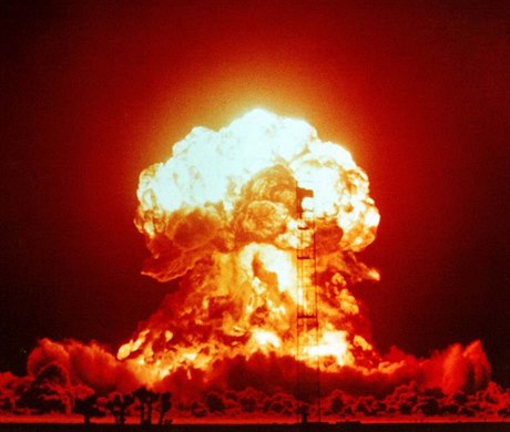 Atomový výbuch - ilustrační foto.
