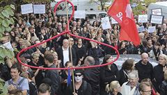 Tisíce Polák v sobotu protestovaly ped budovou parlamentu