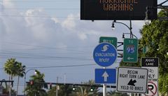 Na Florid u úady vyzvaly k evakuaci kolem 1,5 milionu lidí.
