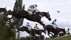 Pekákový dostih 126. Velká pardubická steeplechase (6900 m, estiletí a...