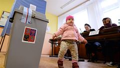 Volební místnost v základní škole Nestemická v Usti nad Labem