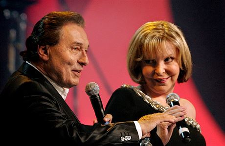 Karel Gott a Hana Zagorov v roce 2009