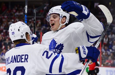 Auston Matthews se proti Ottaw trefil tyikrt a zapsal se do historie.