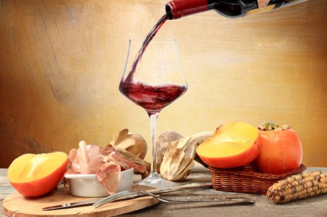 Víno k dýni nebo zvěřině aneb Co pít k podzimním delikatesám (ilustrační foto)