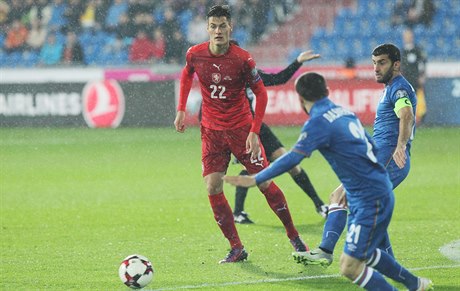 Patrik Schick v zápase proti Ázerbájdánu