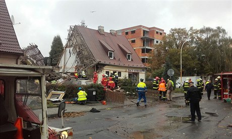 Hasii zasahovali 12. íjna po výbuchu v rodinném dom v kladenské ásti...