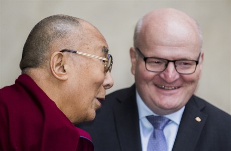 Ministr kultury Daniel Herman se seel s tibetským duchovním vdcem dalajlamou.