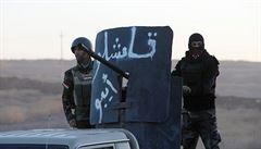 Kurdtí vojáci bhem ofenzivy za znovuzískání msta Mosul z rukou IS