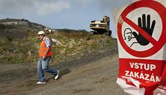 Práce na odstranění závalu na staveništi dálnice D8. | na serveru Lidovky.cz | aktuální zprávy