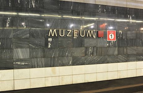 Stanice metra Muzeum