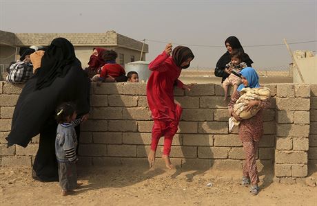 Irácké dti z vesnic u Mosulu. (Ilustraní foto)