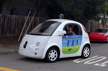 Google car má jezdit samo.