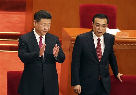 ínský prezident Si in-pching a premiér Li Kche-chiang (vpravo).