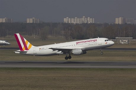 Airbus A320 registrace D-AIPX spolenosti Germanwings se 24. bezna 2015 zítil...